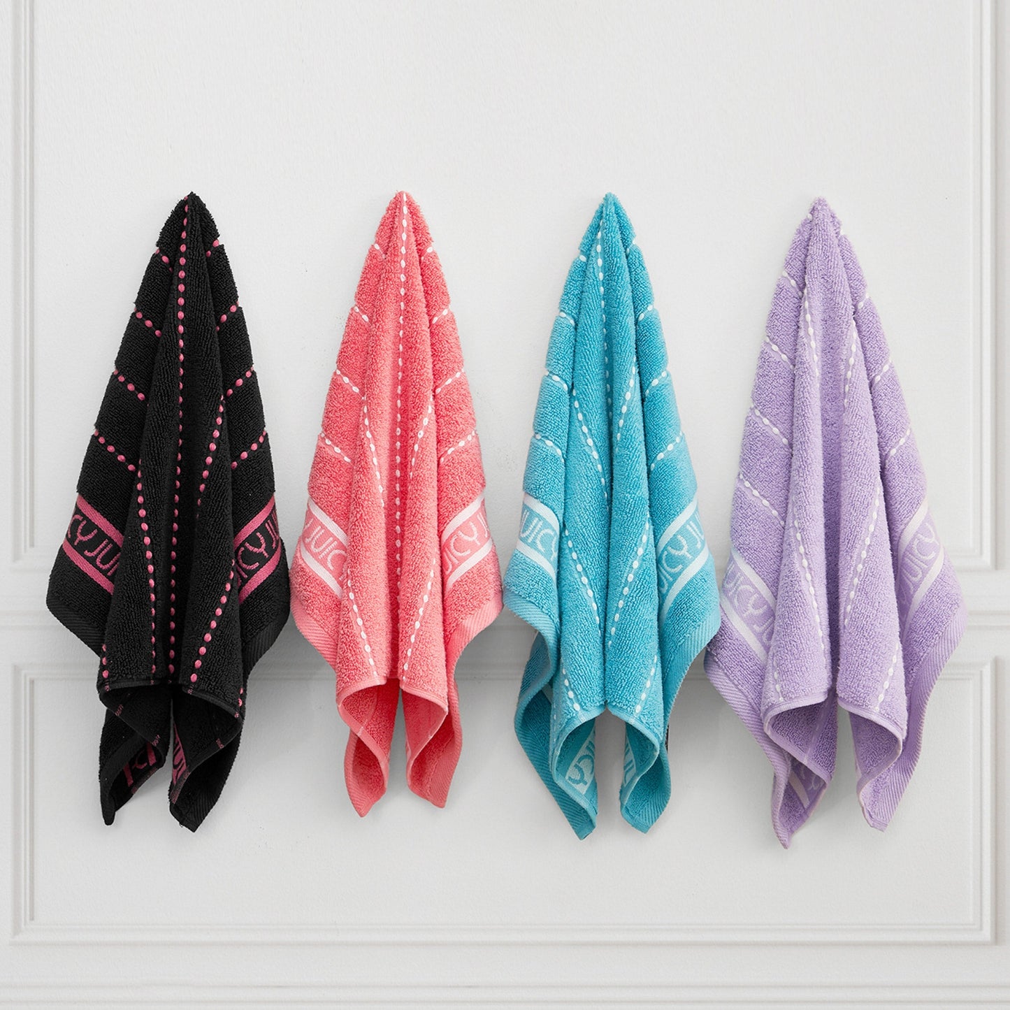 Plush Stripe Bath Towel Set - Black - Juicy Couture