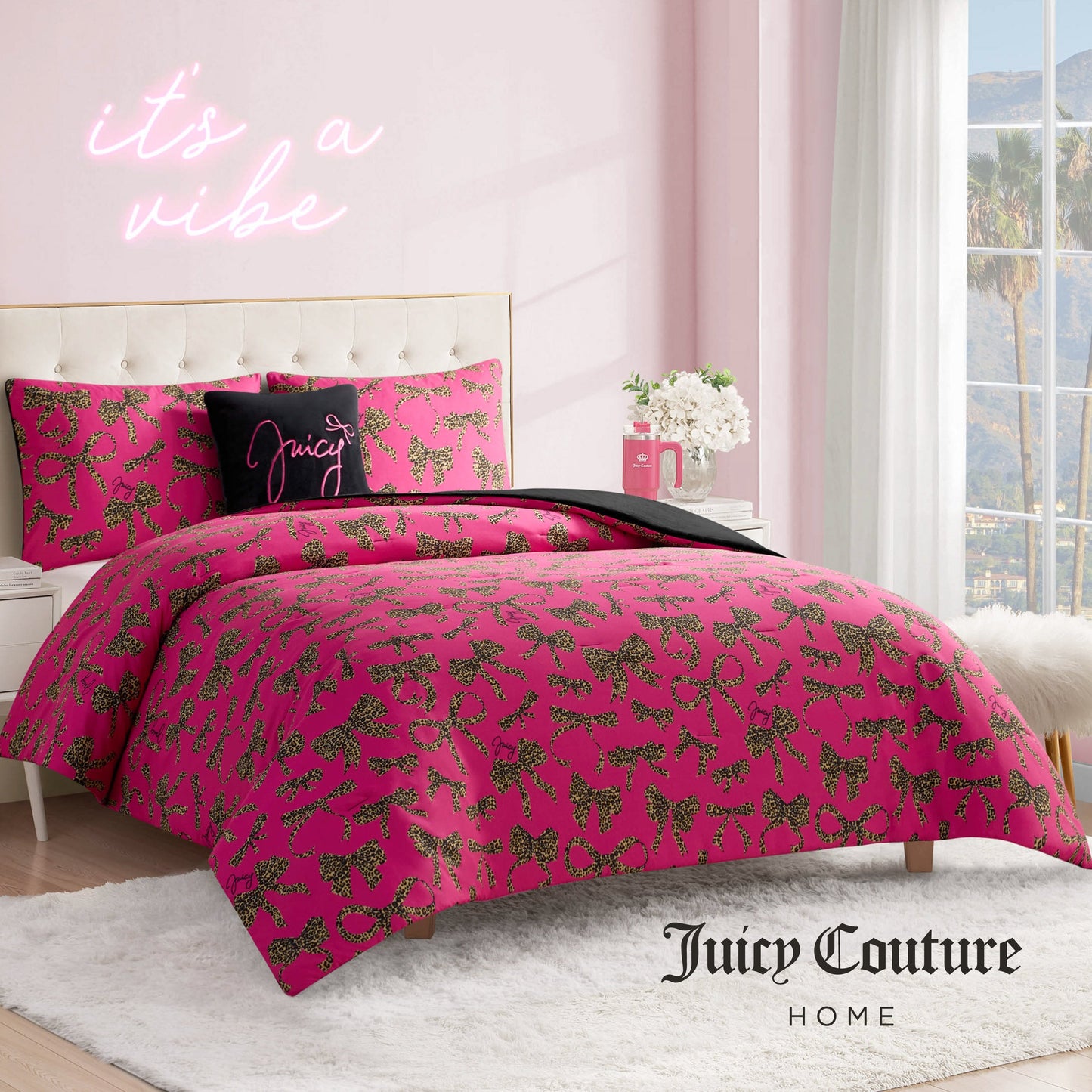 Solid Plush Reversible Cheetah Bows Comforter Set - Black/Cheetah Bows - Juicy Couture