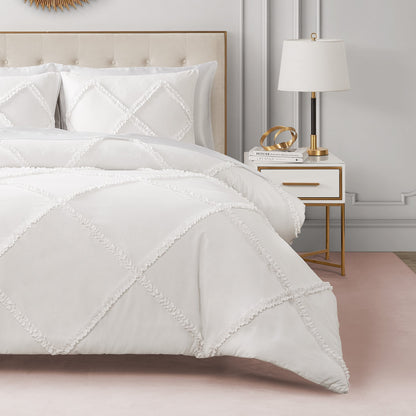 Diamond Ruffle Comforter Set - White - Juicy Couture