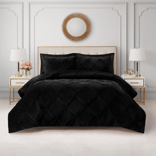 Kiss Pleat Micromink Comforter Set - Black - Juicy Couture