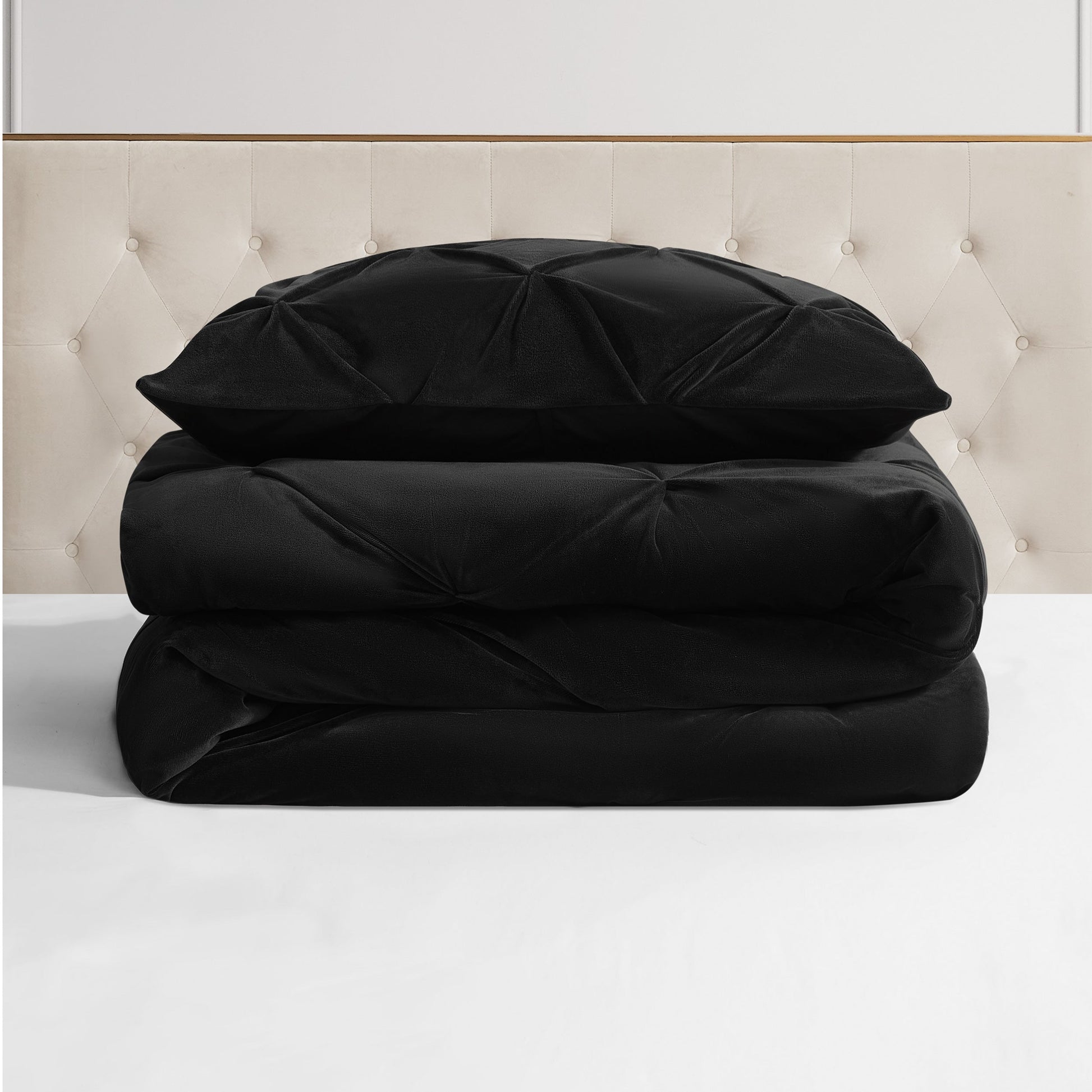 Kiss Pleat Micromink Comforter Set - Black - Juicy Couture