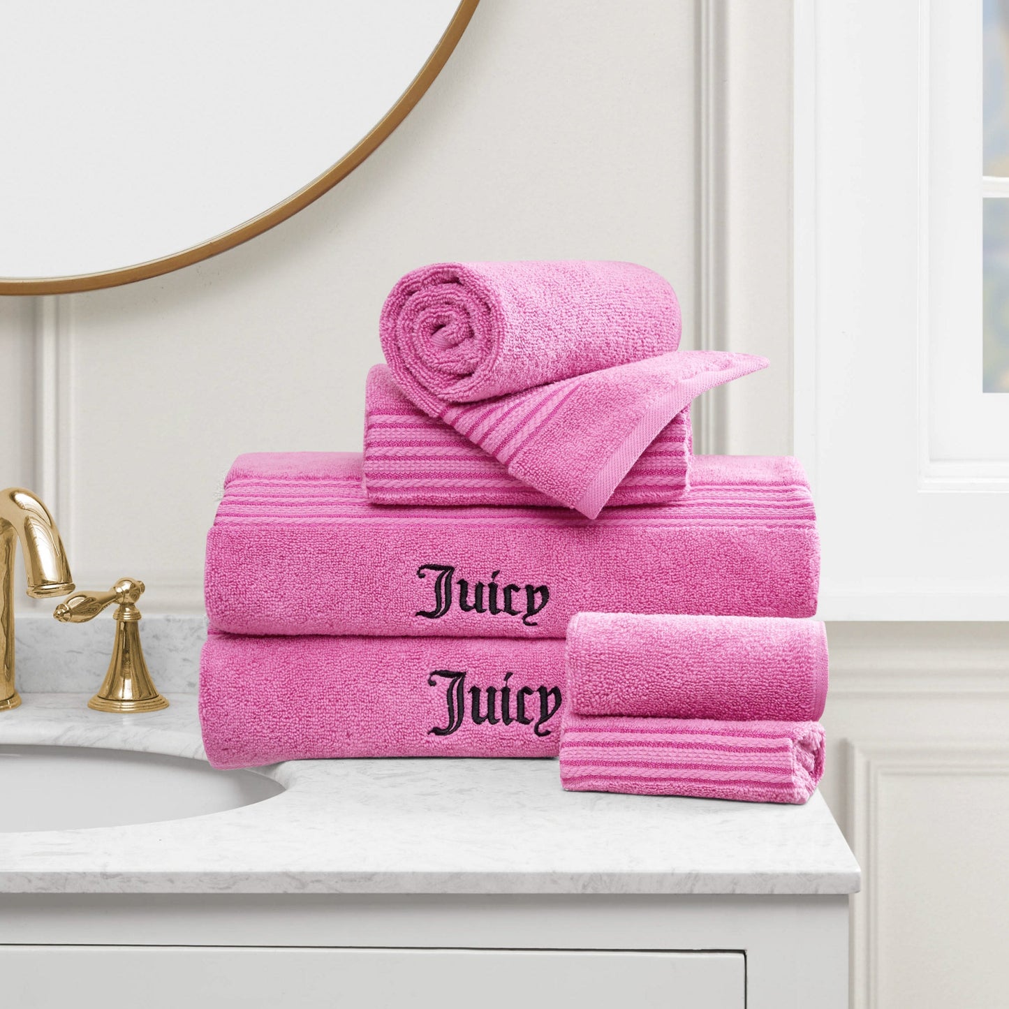 Alyssa Bath Towel Set - Hot Pink - Juicy Couture