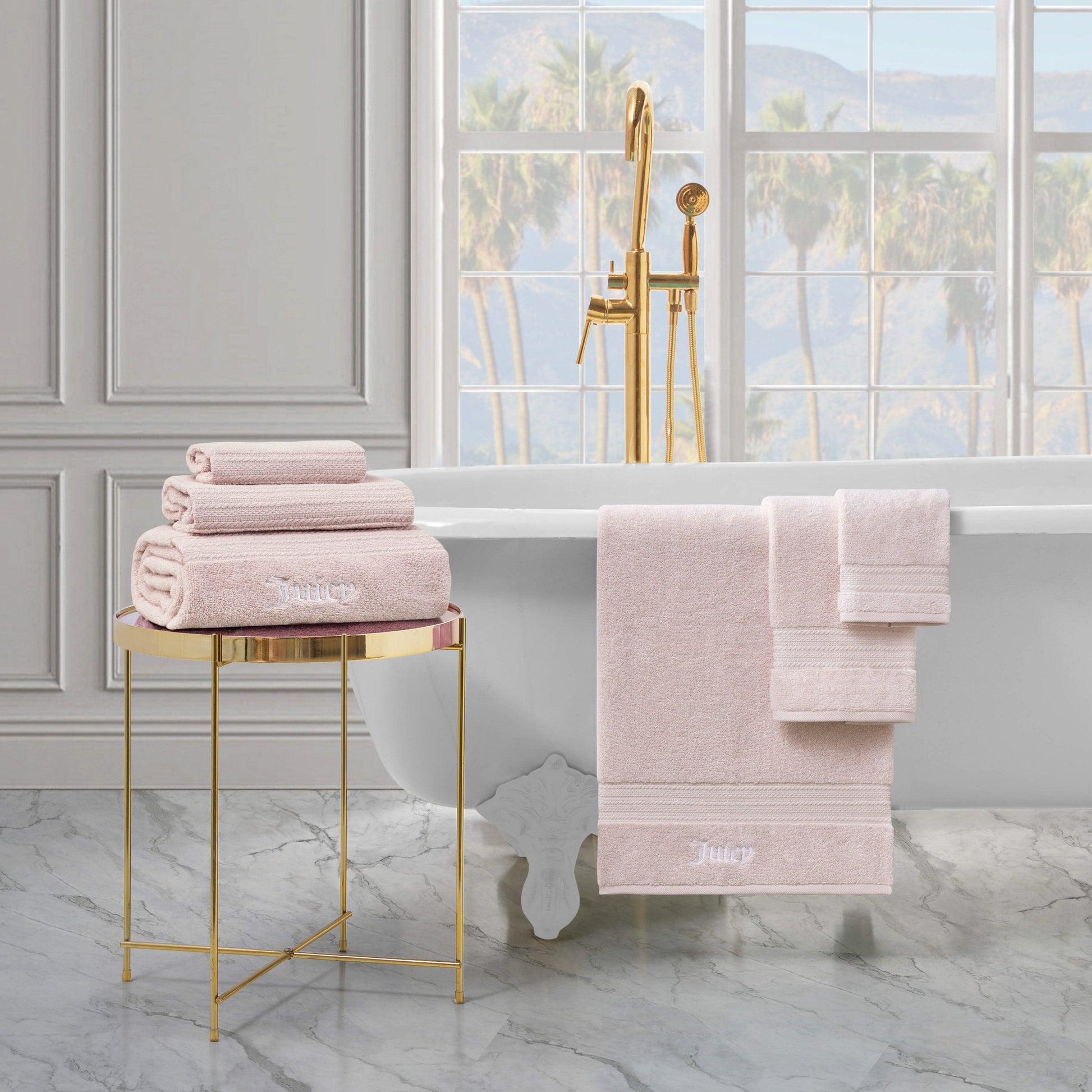 Alyssa Bath Towel Set - Pink - Juicy Couture