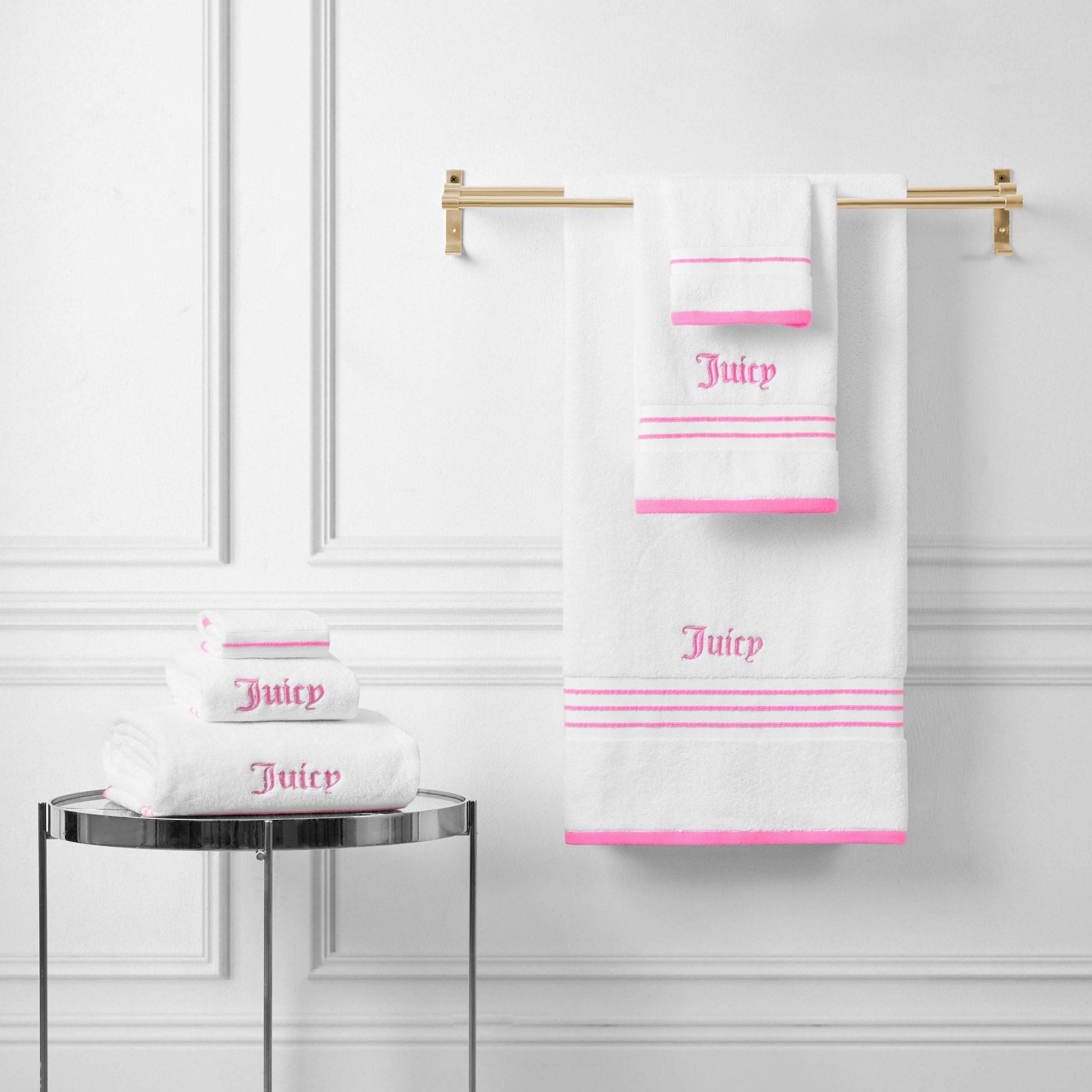 Neon Border Bath Towel Set - White/Hot Pink - Juicy Couture
