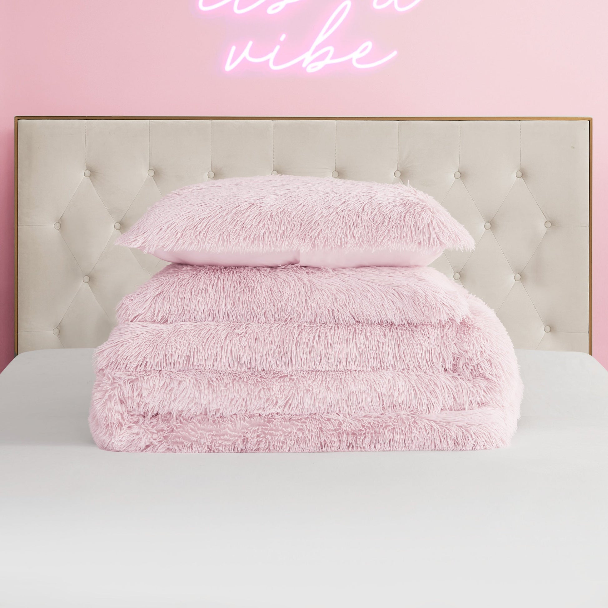 Shaggy Faux Fur Comforter Set - Pink - Juicy Couture