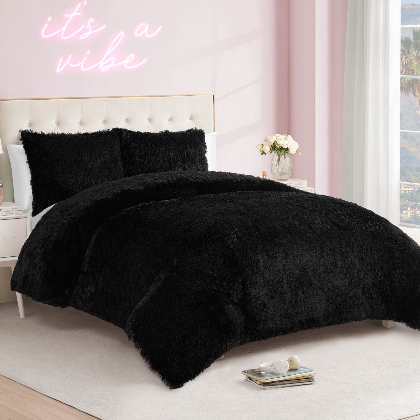 Shaggy Faux Fur Comforter Set - Black - Juicy Couture