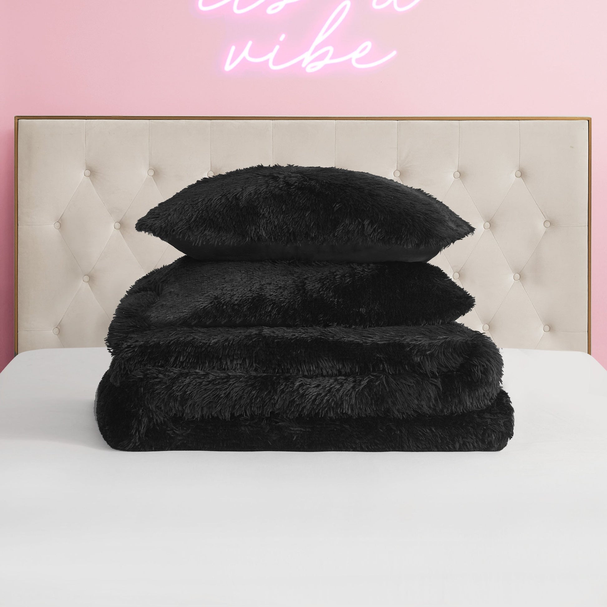 Shaggy Faux Fur Comforter Set - Black - Juicy Couture