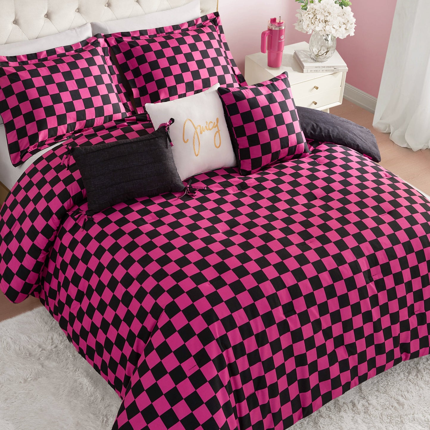 Checkerboard Reversible Comforter Set - Black/Hot Pink - Juicy Couture