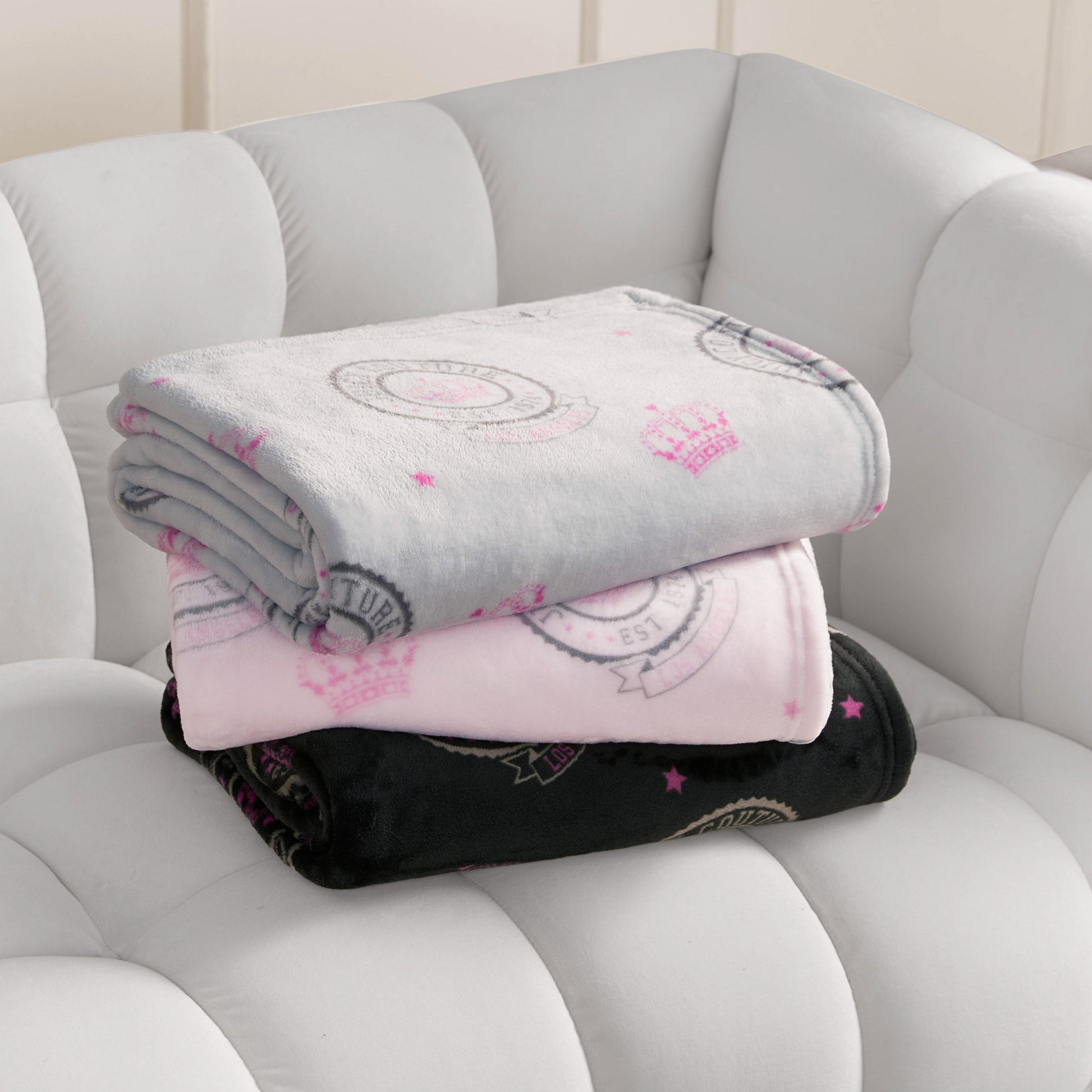 Plush Throw Blanket - Juicy Emblem Light Pink - Juicy Couture