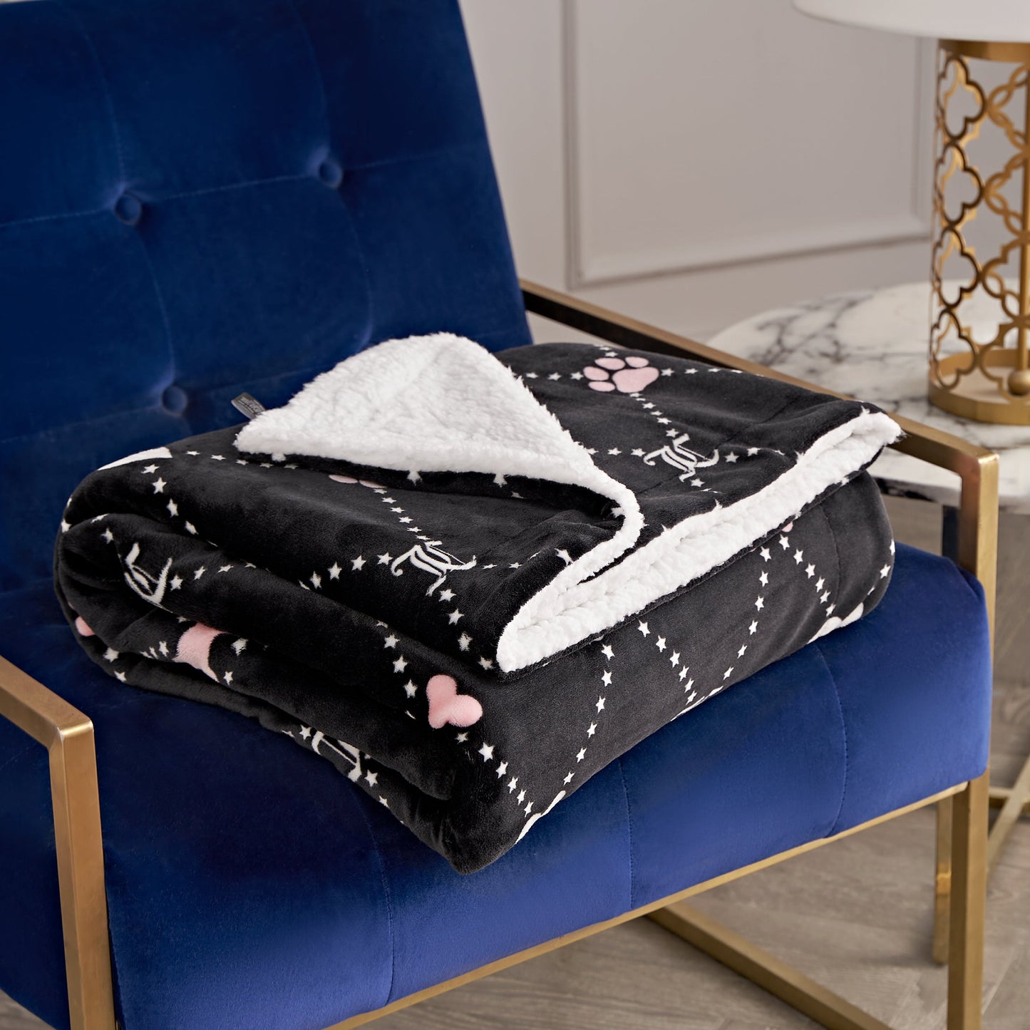 Pet Blanket & Pillow Set - Black - Juicy Couture